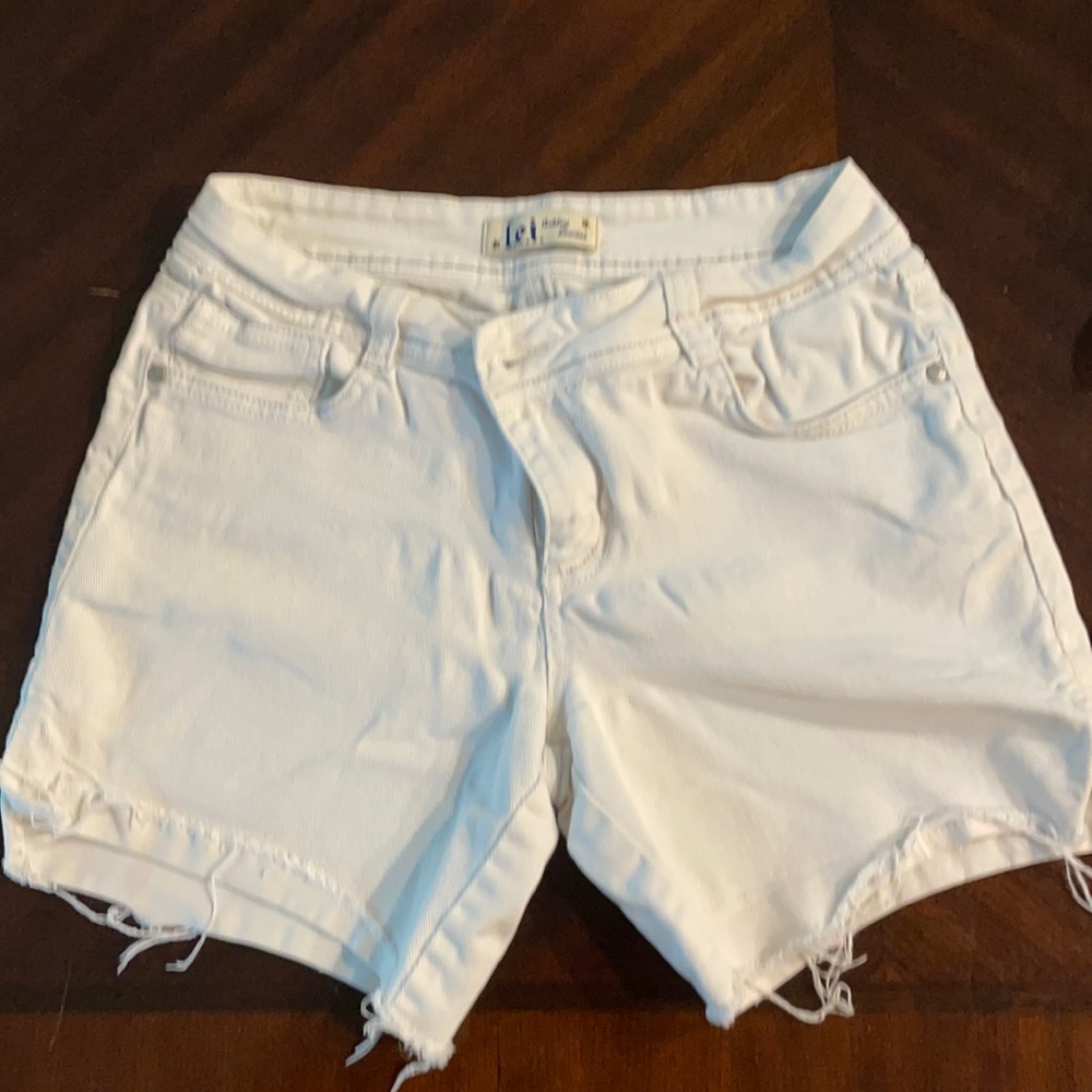 L.e.i. White jean shorts